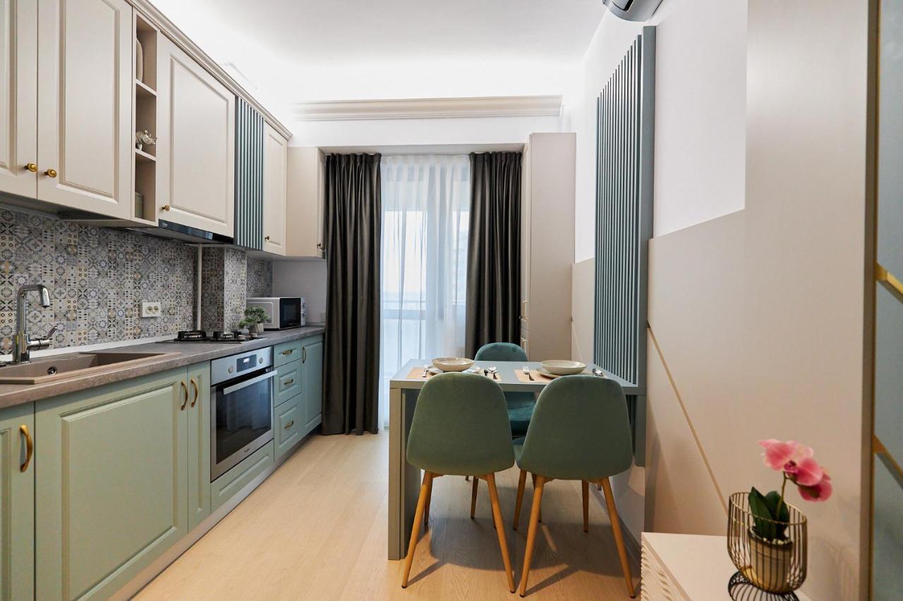 Uptown Apartments Iasi Exterior photo